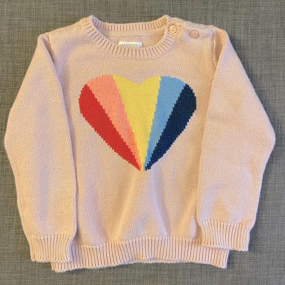 Pretty heart sweater